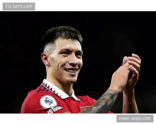 曼联官方:利桑德罗·马丁内斯伤愈,可出战对阵维拉的比赛 曼联官方:利桑德罗·马丁内斯伤愈,可出战对阵维拉的比赛